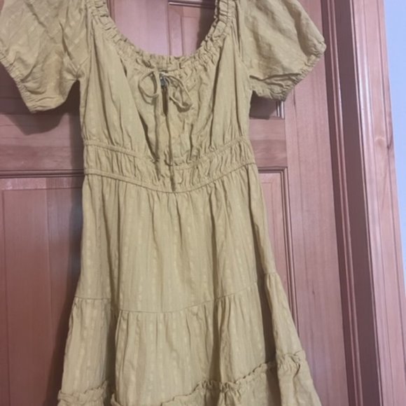 Lost + Wander pale yellow babydoll dress - Picture 2 of 4